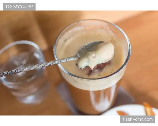 梁伟铿训练完直接打车去喝三千块一杯的咖啡？