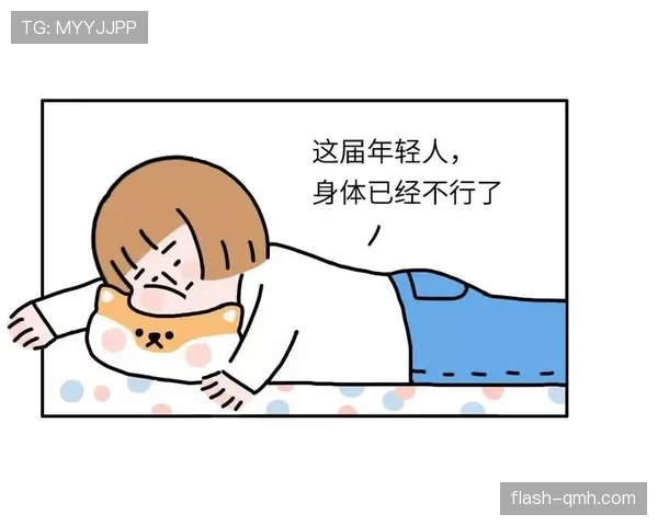 陆光祖训练完默默啃鸡胸肉的样子，真不像刚拿奖金的人